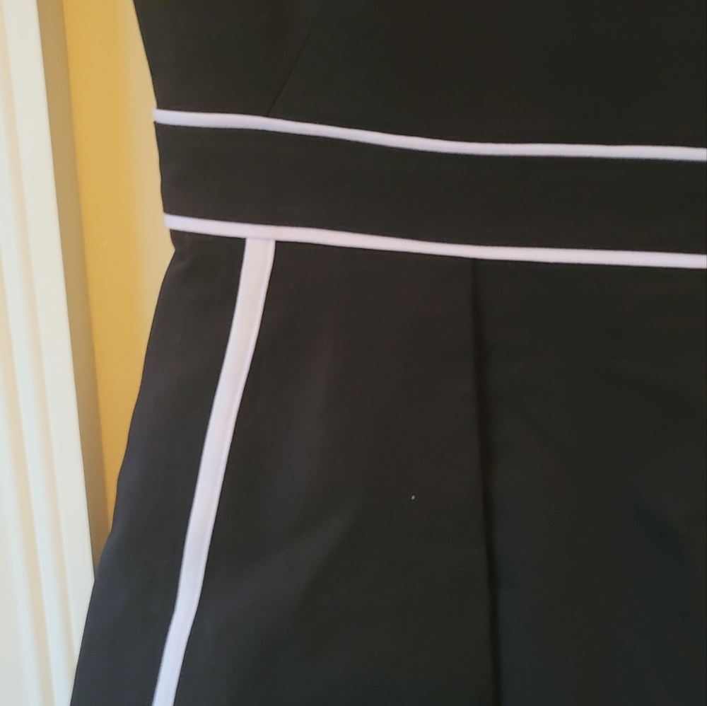 NWT Calvin Klein Black White Gold Sleeveless Tank Dress Size 10 - Picture 3 of 8